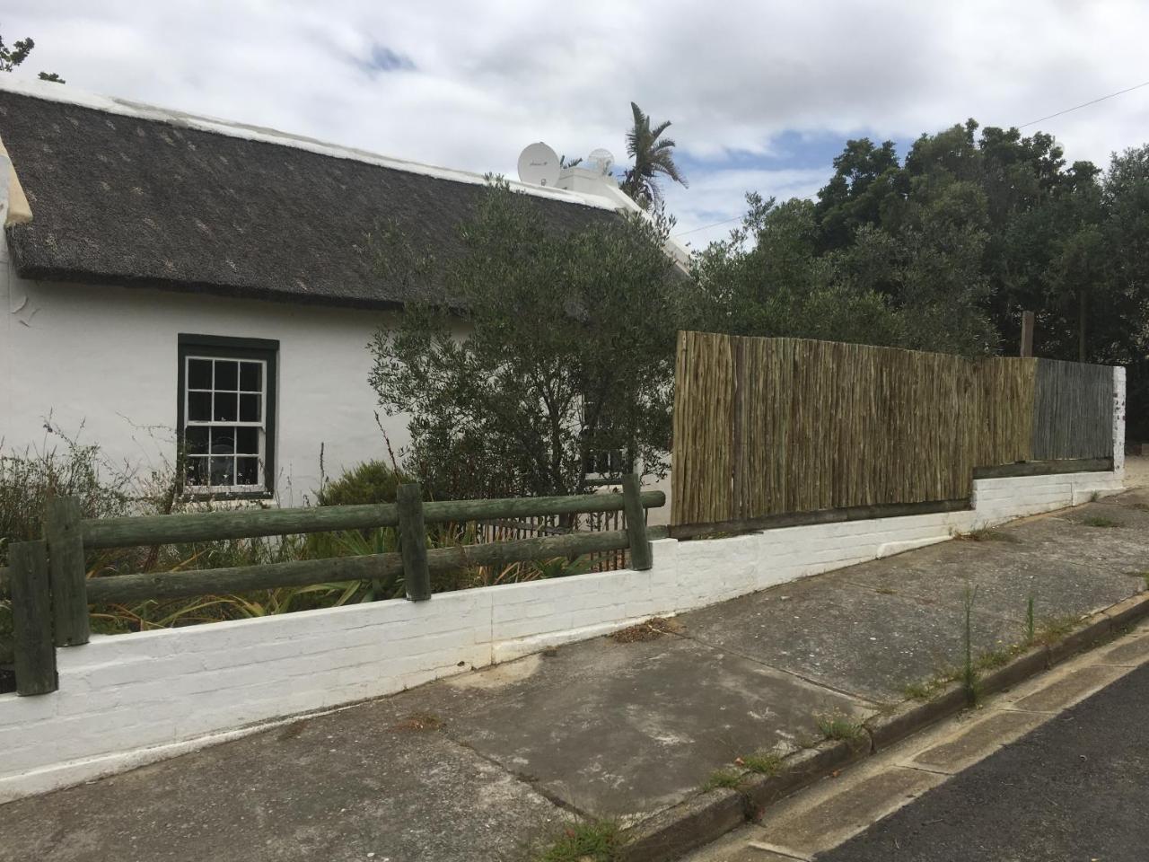 Carneddie Cottage - Main Bredasdorp Eksteriør bilde